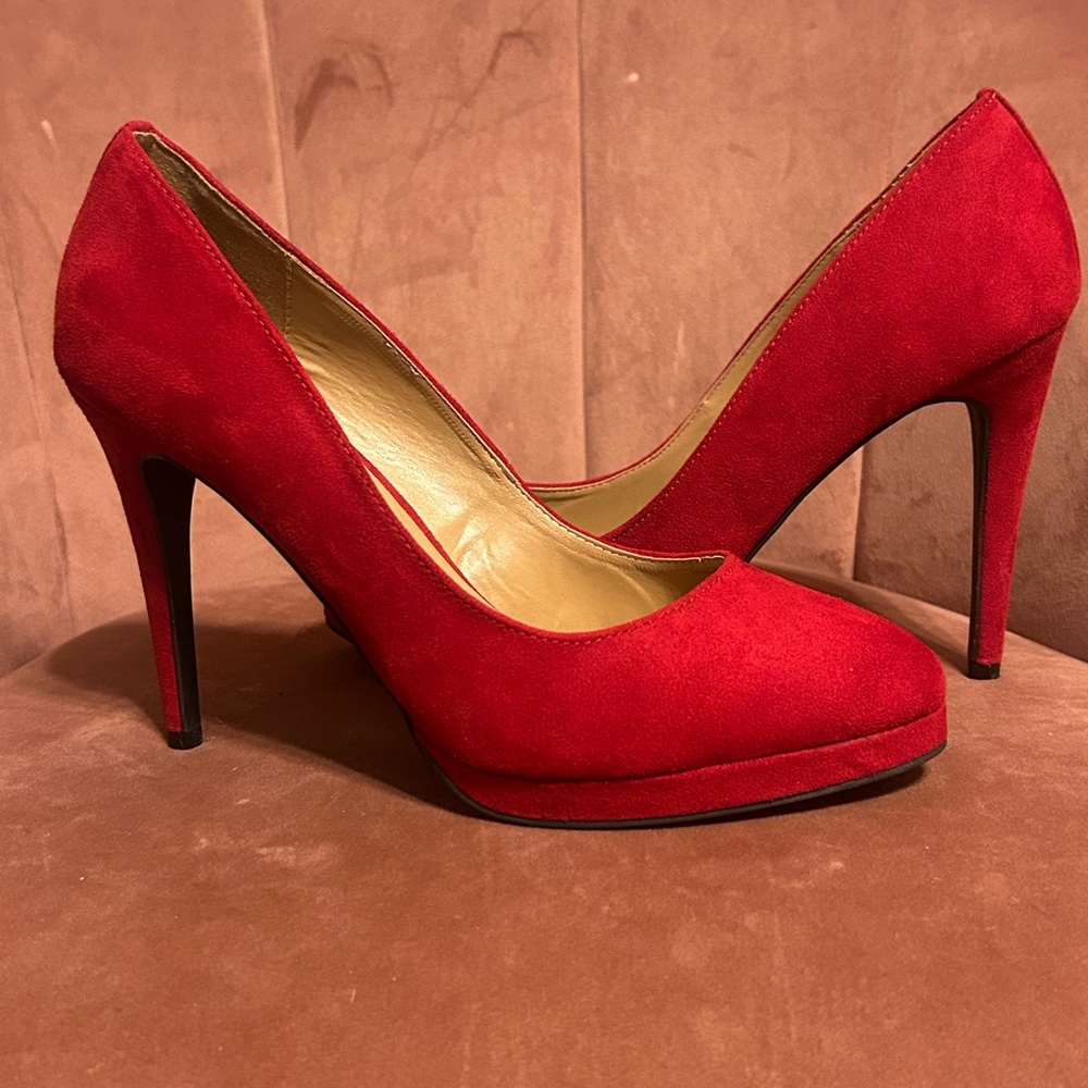 Anne Michelle Bold Red Heels